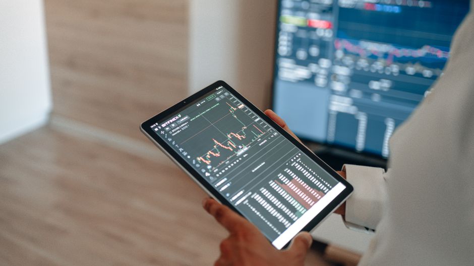 Real-Time Operational Dashboards for Finance Teams
